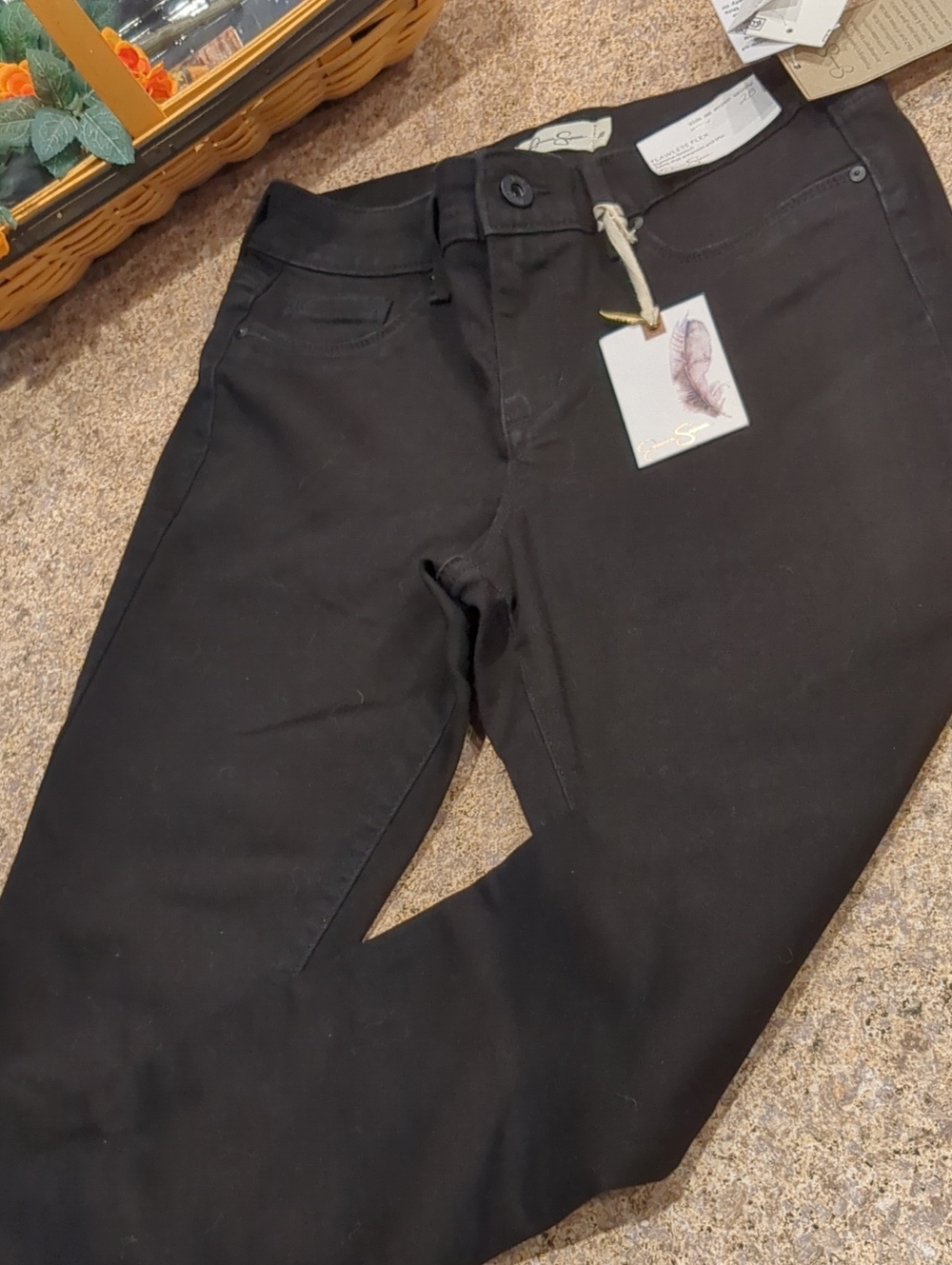 NWT Jessica Simpson Kiss Me Super Skinny Flawless Flex Black Jeans Size 28